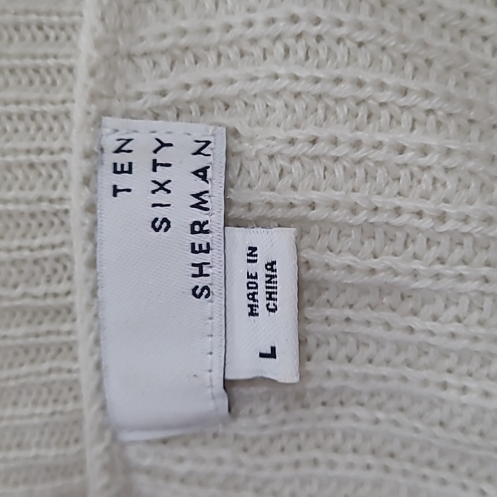 Almost New Distressed sweater w cutout on sleeves By Ten Sixty Sherman - Picture 3 of 3